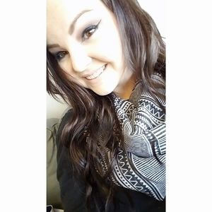 Meet your Posher, Ashley